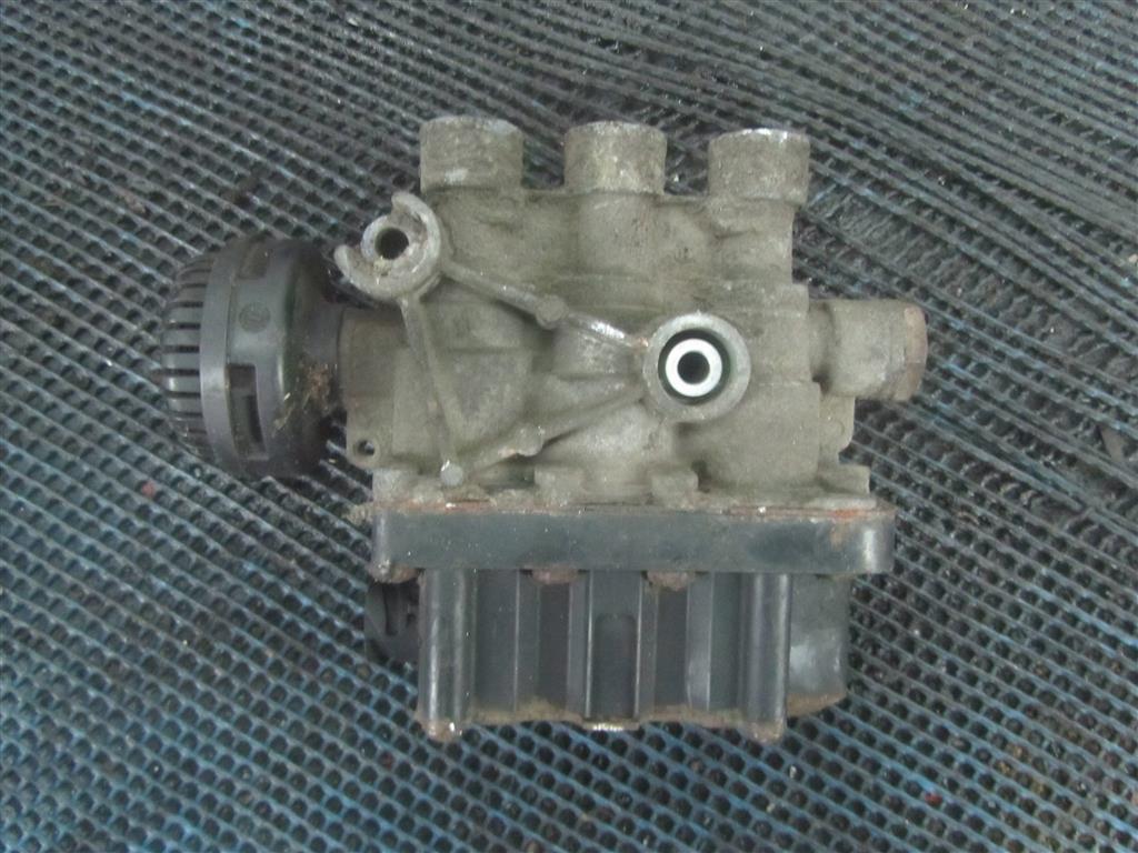 Кран уровня подвески для Renault Premium DXI 5010457434