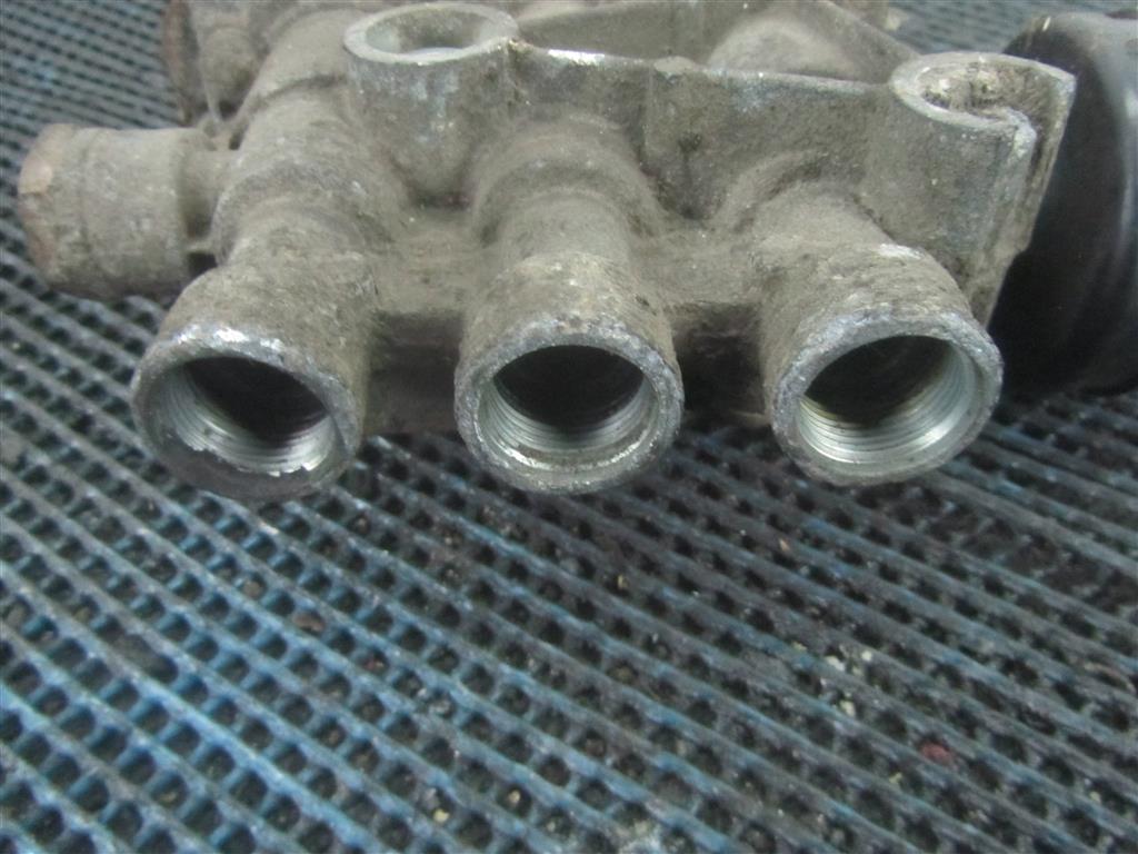 Кран уровня подвески для Renault Premium DXI 5010457434