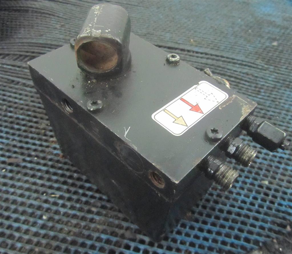 Насос подъёма кабины для Renault Magnum DXI 5010615920