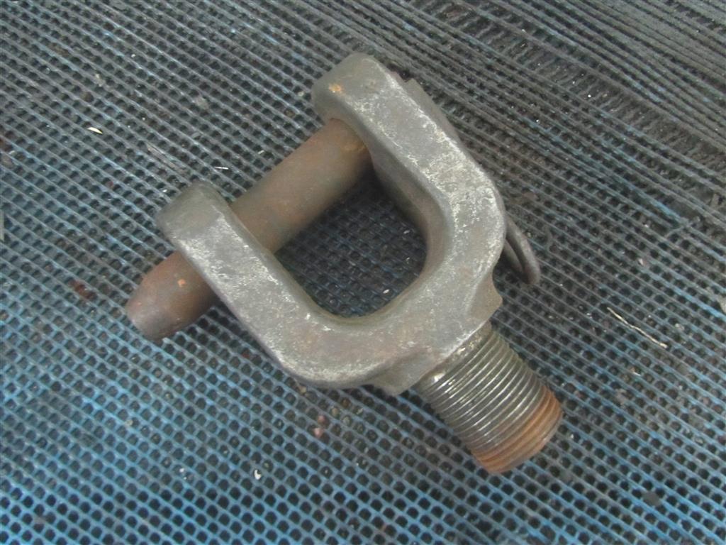 Крюк буксировочный для Renault Magnum Etech 7420997334