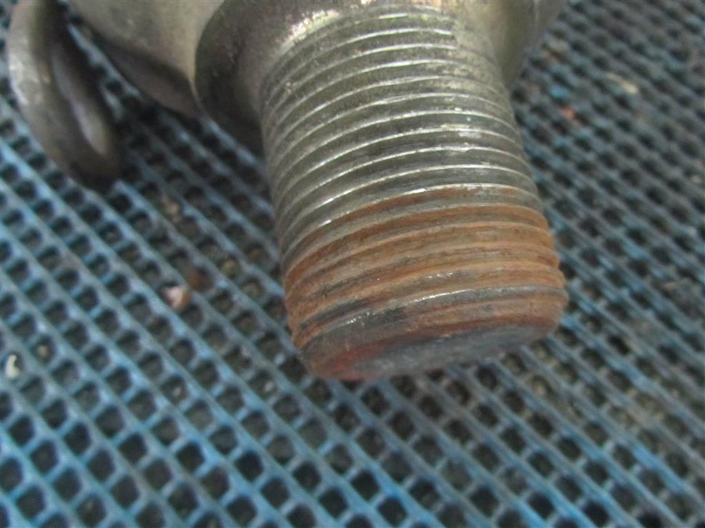 Крюк буксировочный для Renault Magnum Etech 7420997334