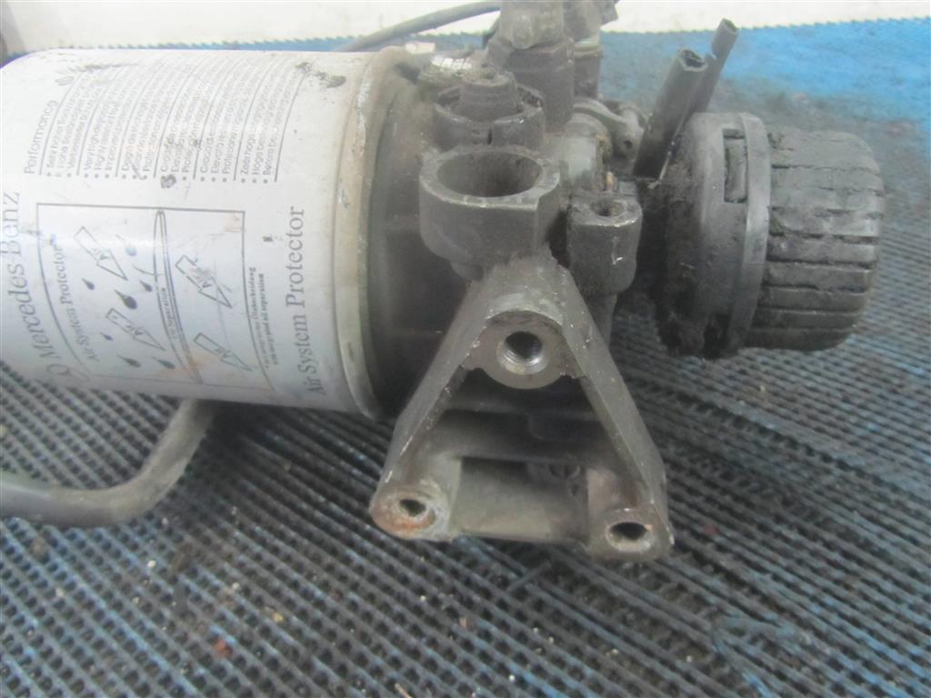 Кран регулятор давления осушитель тормозной системы для Mercedes Actros A0014317815