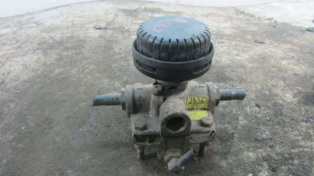 Клапан ускорительный для Volvo FH12 9730110000