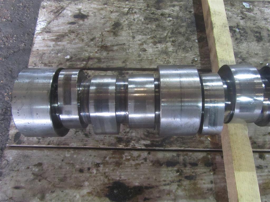 Распредвал для Iveco Stralis 504004779