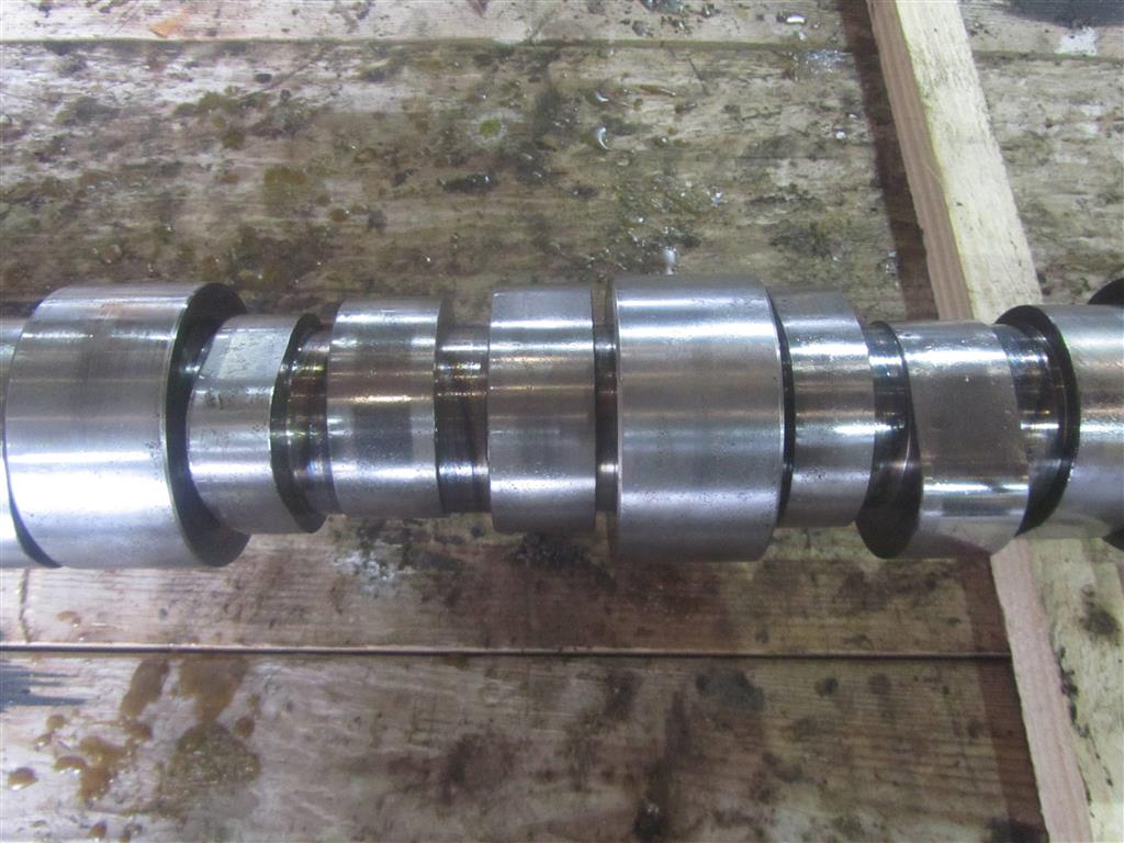 Распредвал для Iveco Stralis 504004779