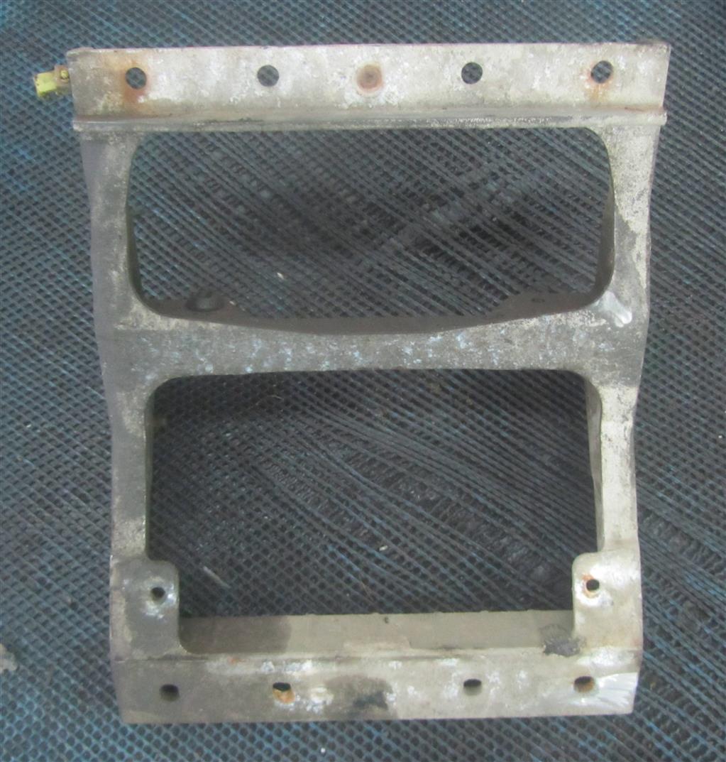 Кронштейн подножки для Renault Premium Dci 5600201656