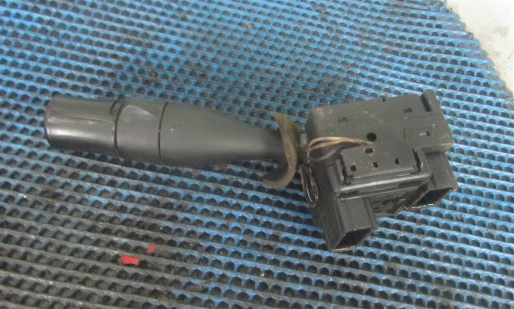 Переключатель подрулевой (стрекоза) для Renault Premium DXI 5010589561