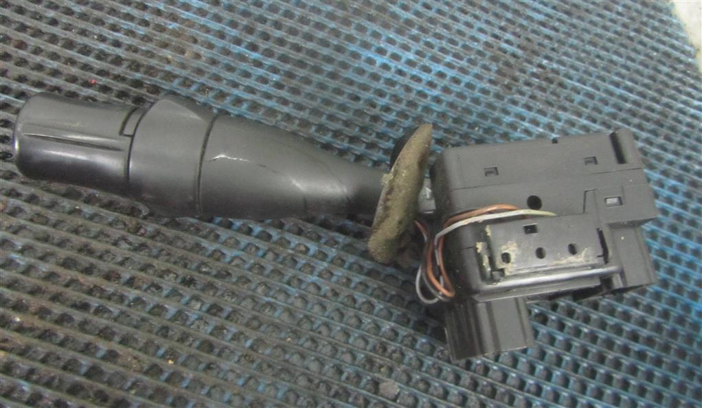 Переключатель подрулевой (стрекоза) для Renault Premium DXI 5010589561