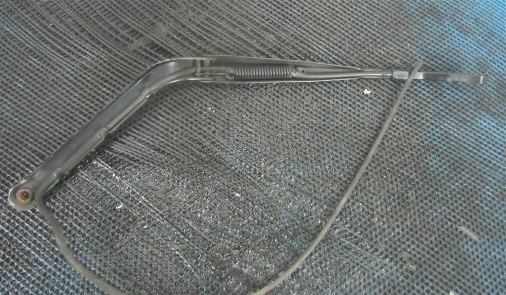 Щеткодержатель (поводок стеклоочистителя, дворник) для MAN Tga 81264306072