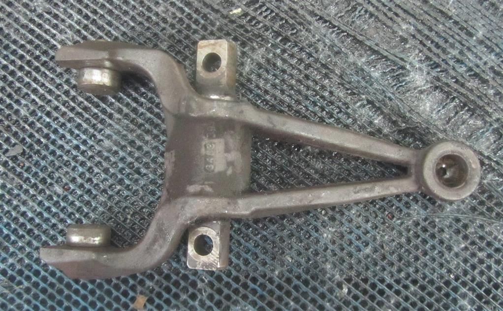 Вилка сцепления для DAF Xf 105  1328368044