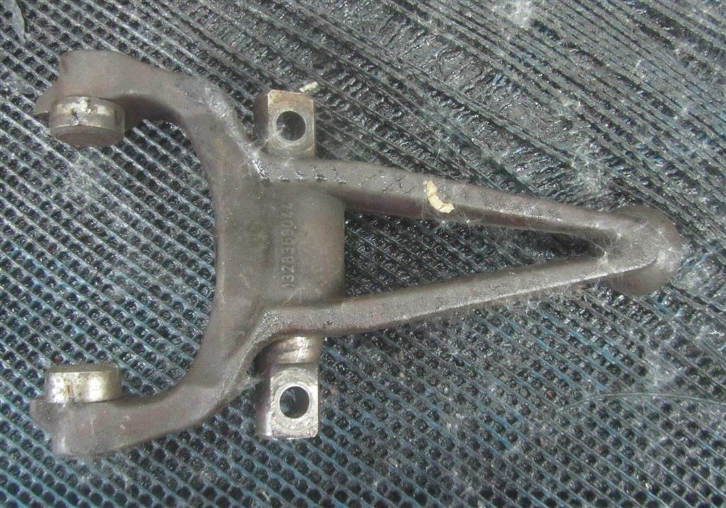 Вилка сцепления для DAF Xf 105  1328368044