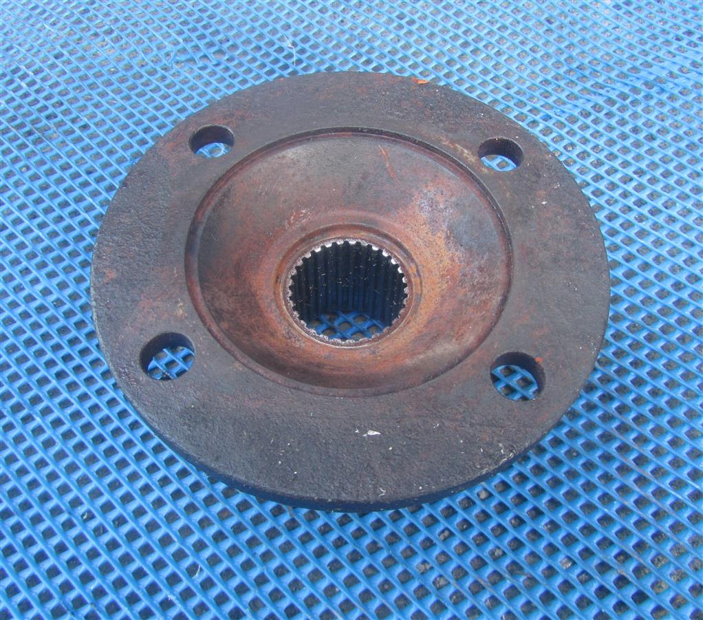 Фланец КПП для МАЗ 4370 Deutz 1307304595