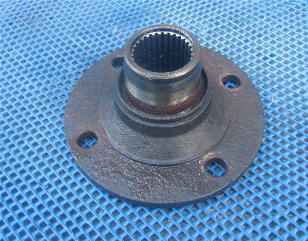 Фланец КПП для МАЗ 4370 Deutz 1307304595