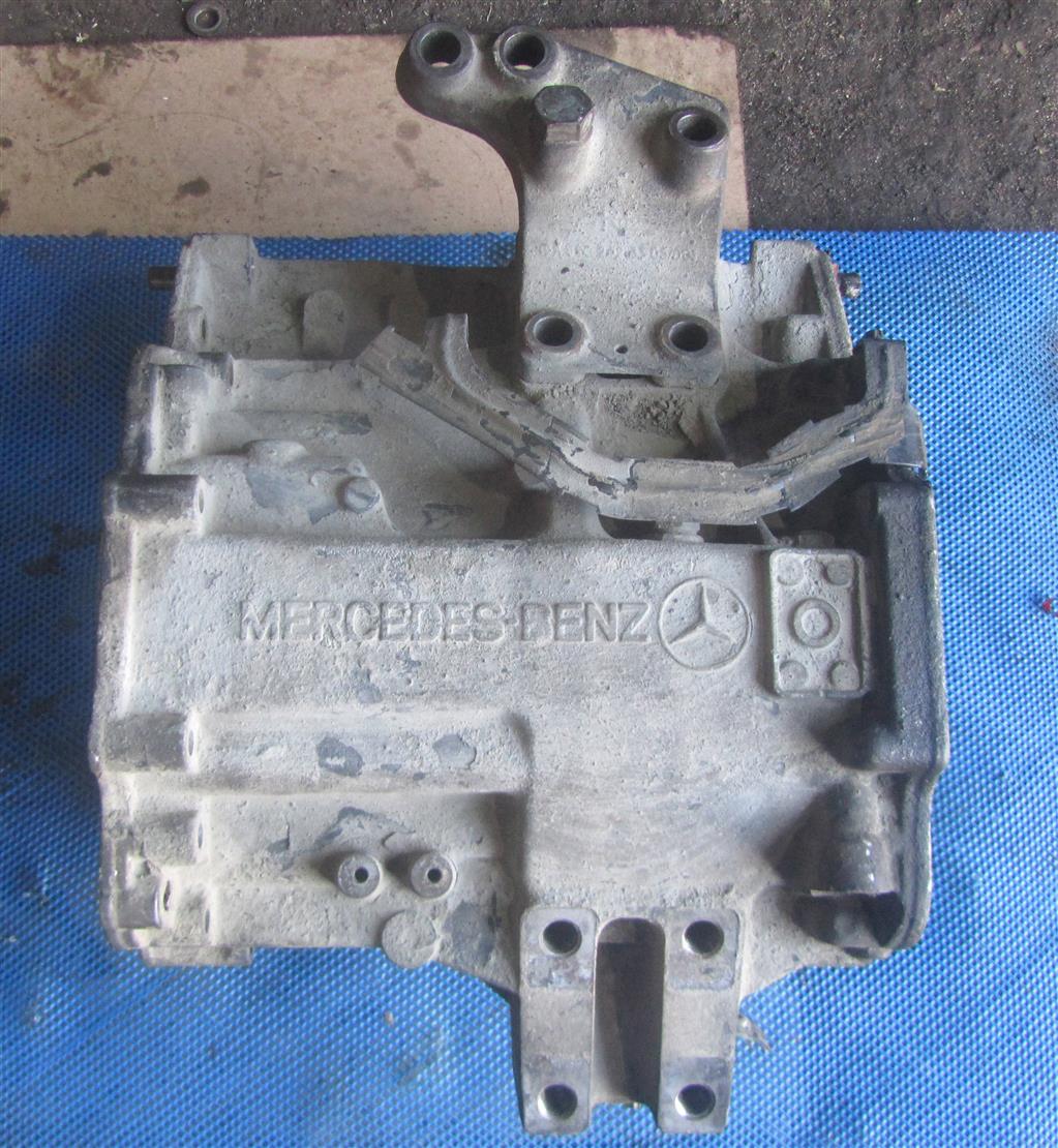Корпус КПП (колокол) для Mercedes Axor 9452618403