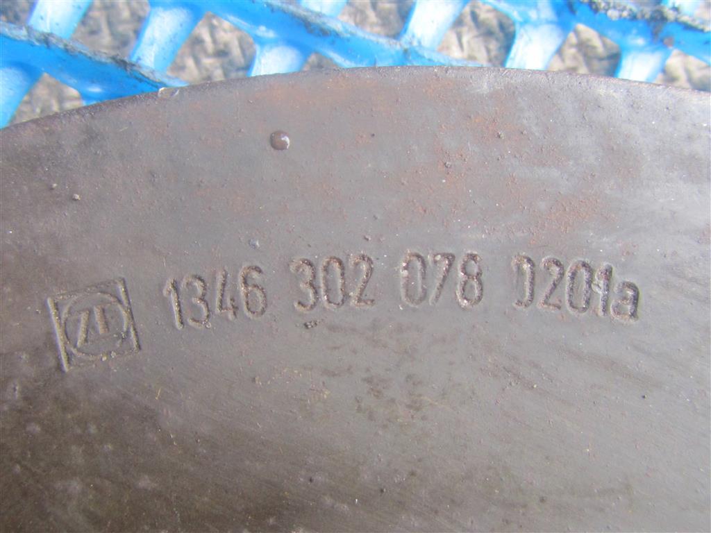 Крышка коробки передач для Renault  Midlum 1346302078