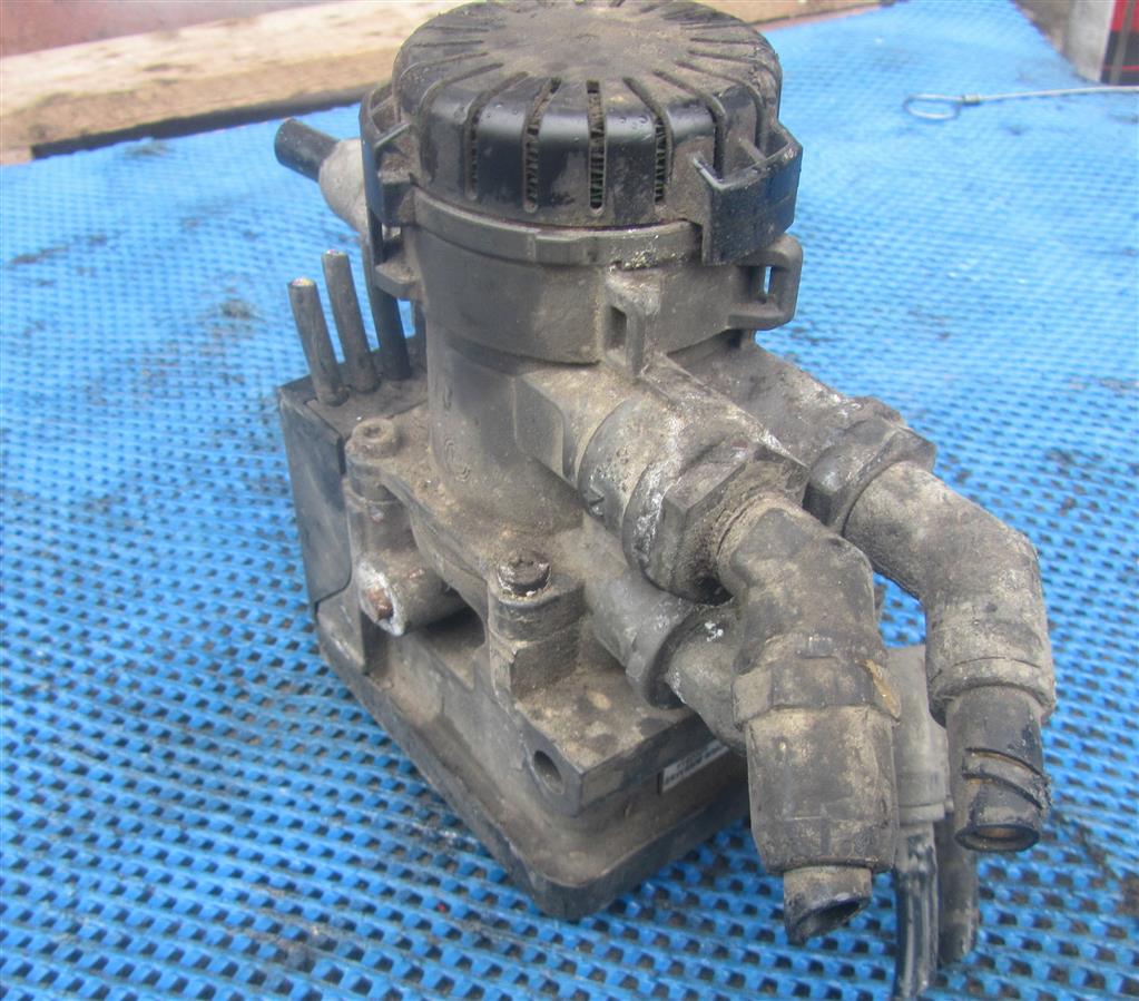 Кран модулятор тормозов передний ebs для Volvo FH12 20570906