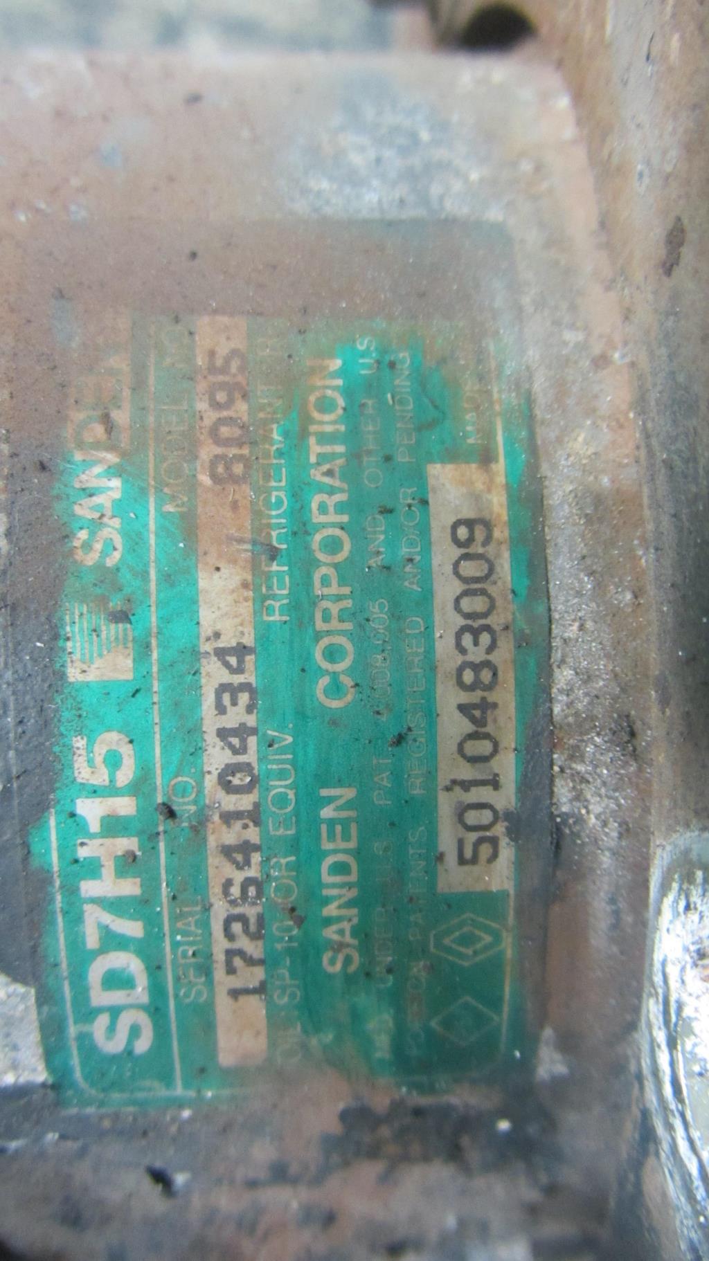 Компрессор кондиционера для Renault Magnum Etech 5010483009