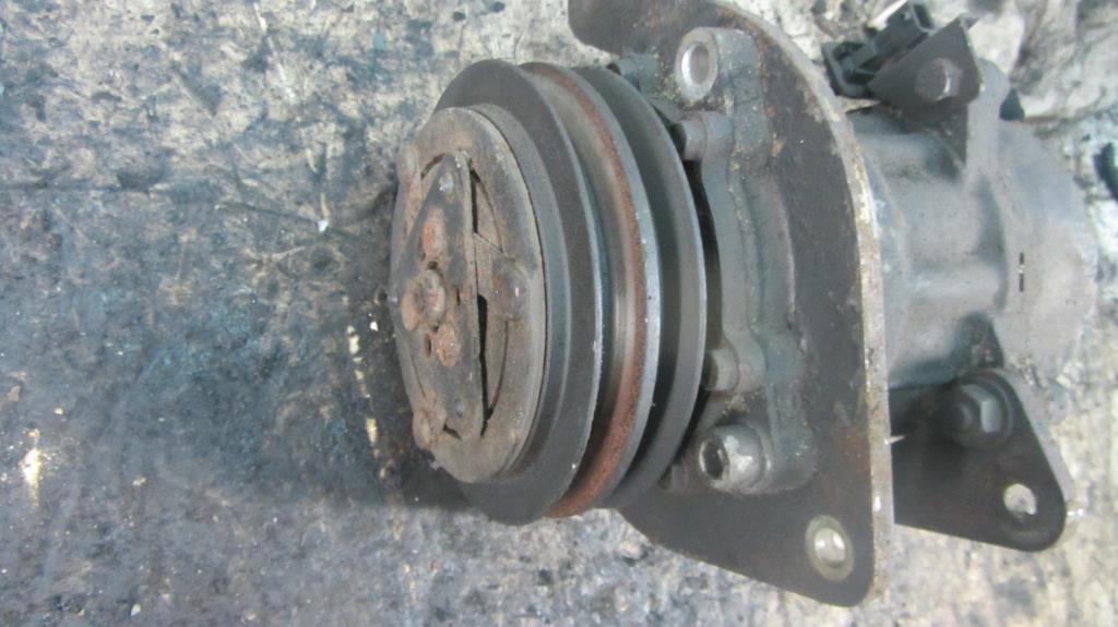 Компрессор кондиционера для Renault Magnum Etech 5010483009