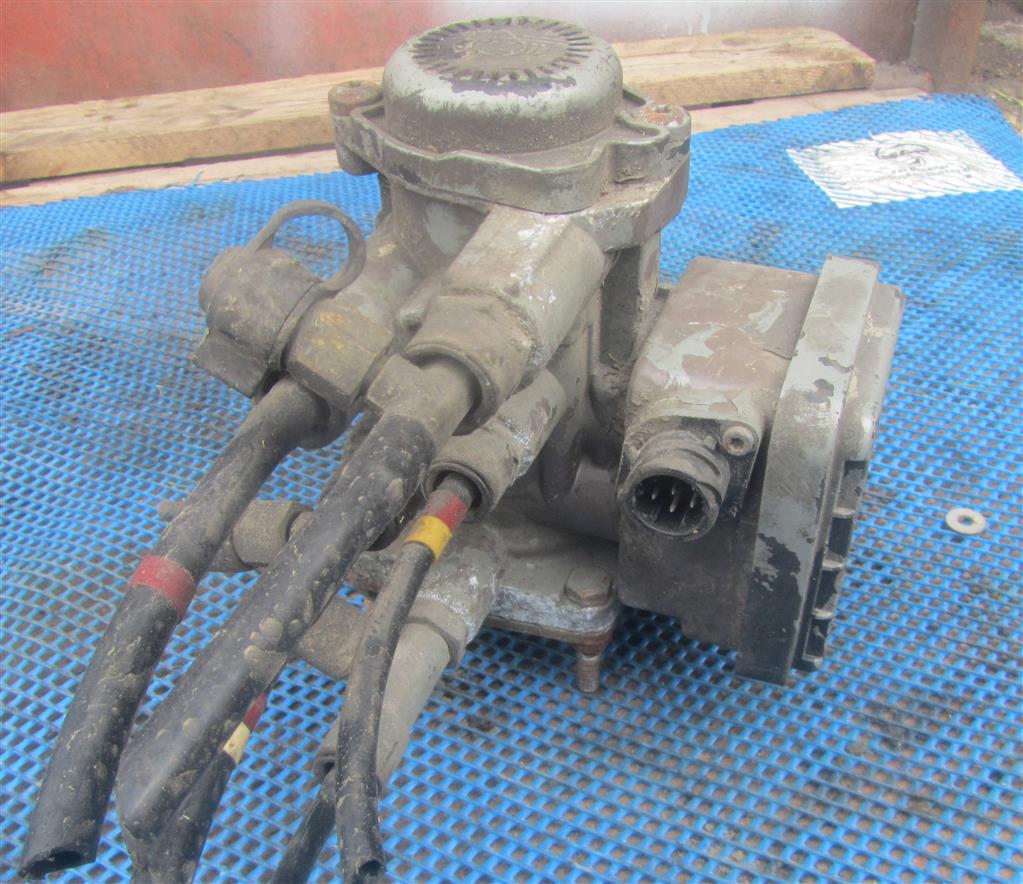 Кран управления тормозами прицепа для Renault Premium DXI 5010612854