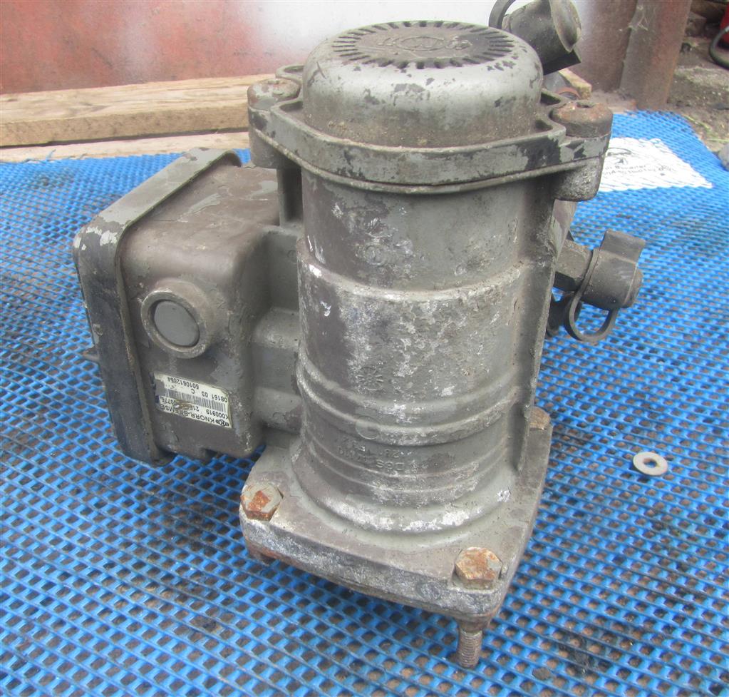 Кран управления тормозами прицепа для Renault Premium DXI 5010612854