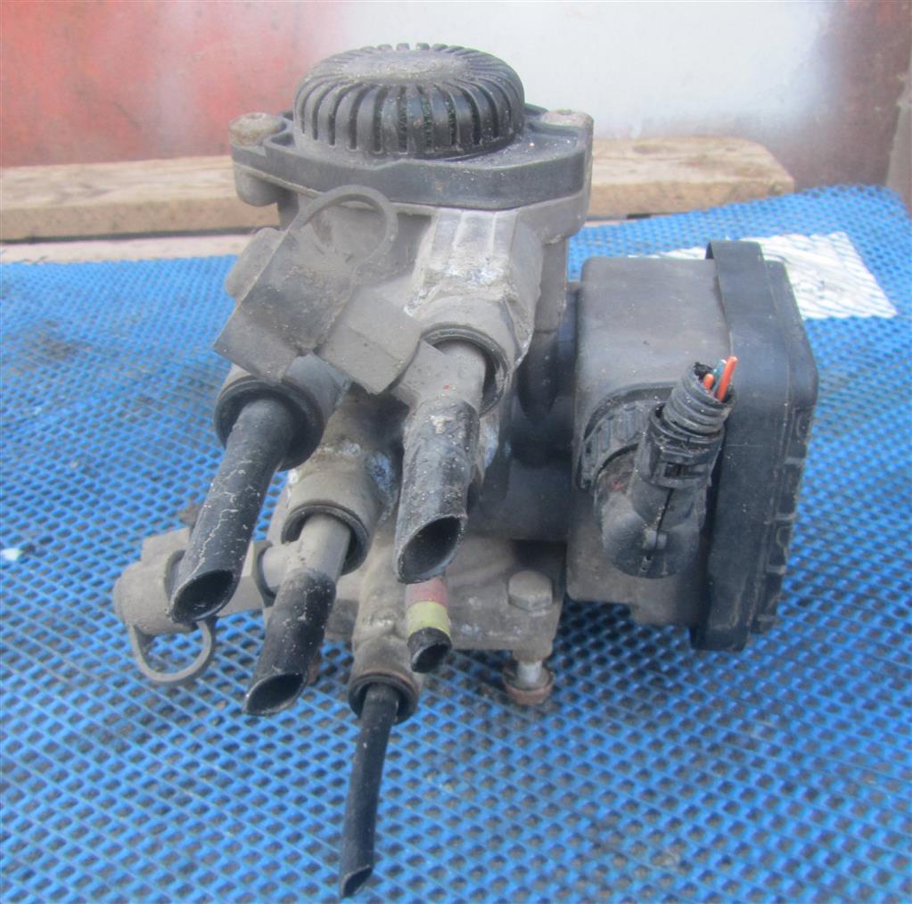 Кран управления тормозами прицепа для Renault Premium DXI 5010612854