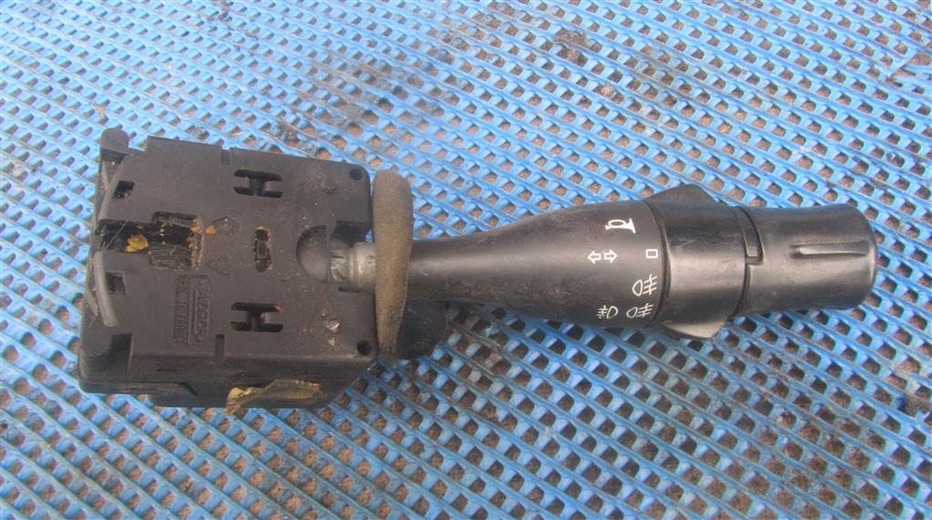 Переключатель подрулевой (стрекоза) для Renault Premium DXI 5010589561