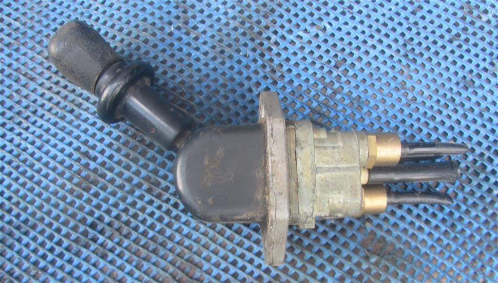 Кран ручного тормоза для Renault Magnum Etech 5010422399