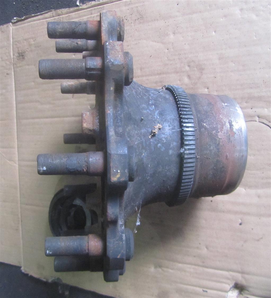 Ступица передняя для Volvo FM 1026665