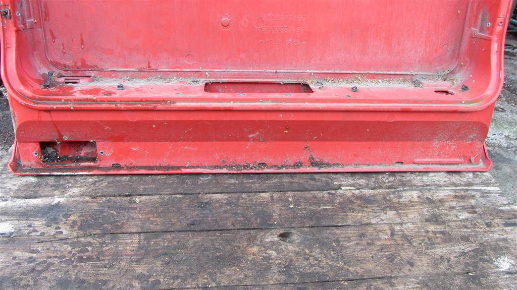 Дверь передняя левая для Renault Magnum Etech 5000937454