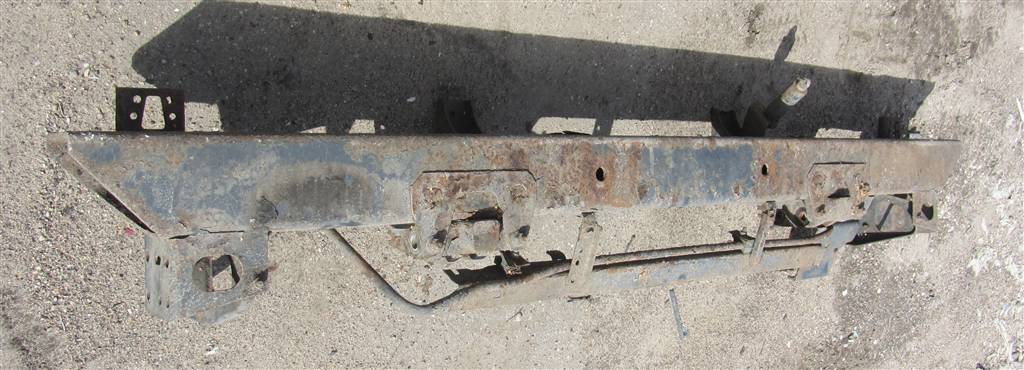 Усилитель бампера переднего для DAF Xf 105  1674548