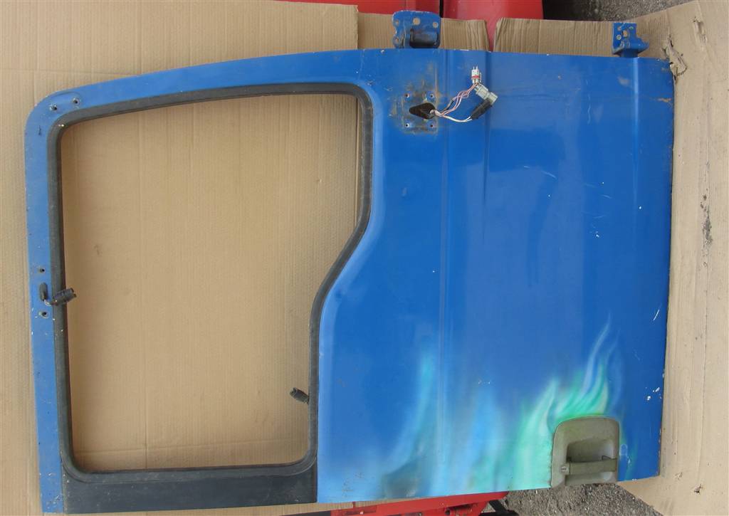 Дверь передняя правая для MAN Tga 81626004118