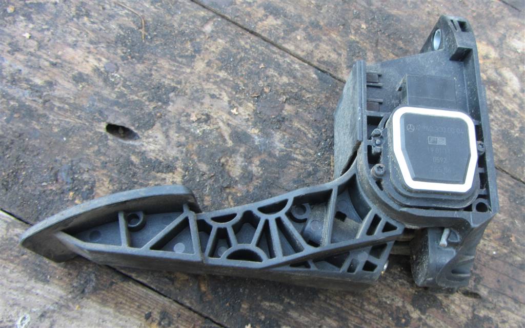 Педаль газа для Mercedes Actros A9403000004