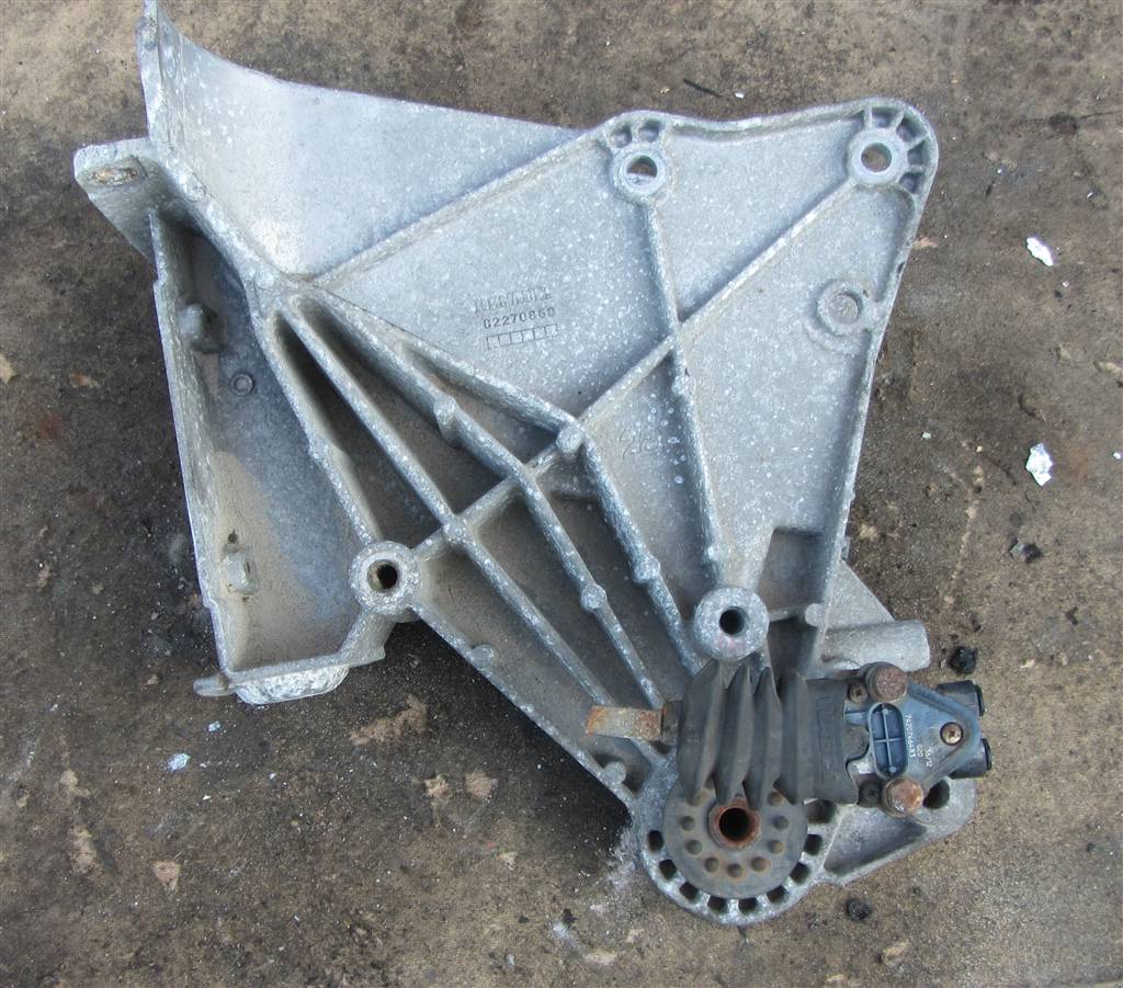 Кронштейн кабины передний для Renault Premium Dci 82270860