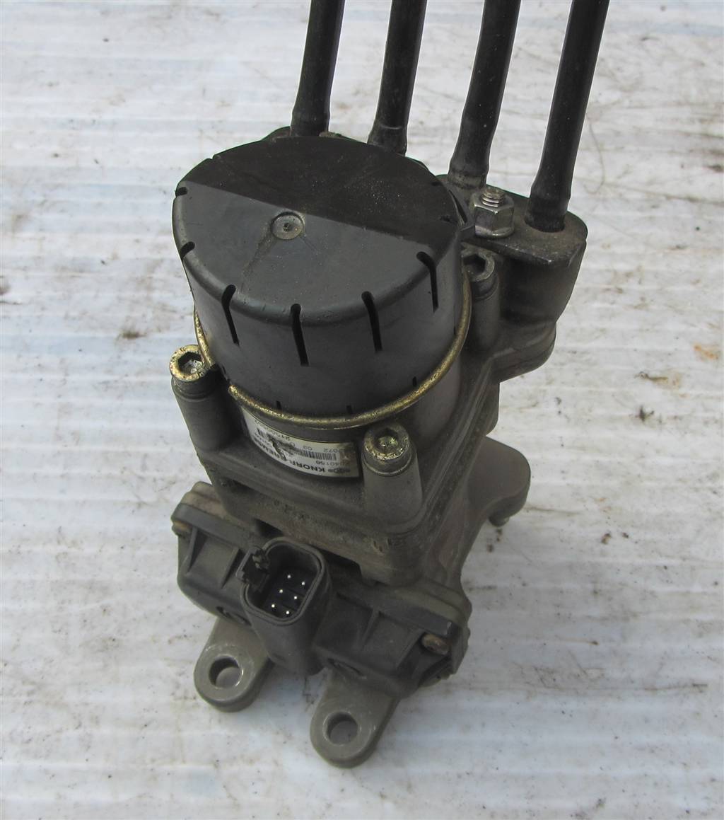 Кран главный тормозной для Renault Premium DXI 21390592