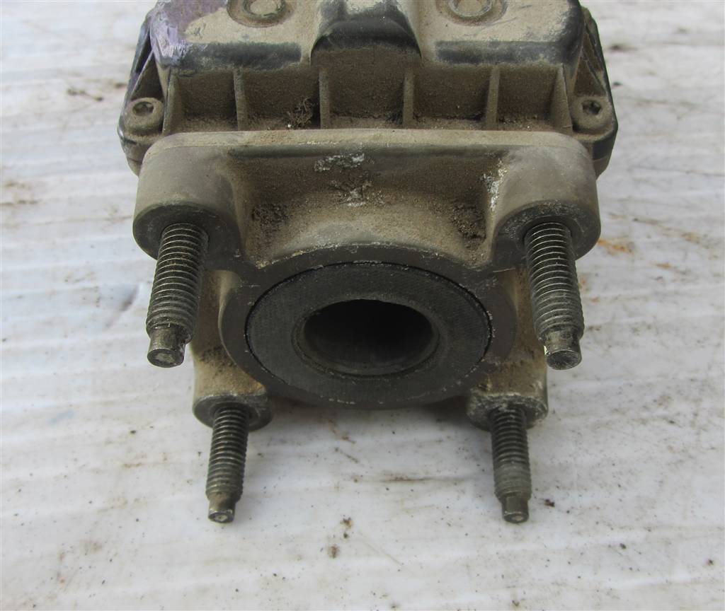 Кран главный тормозной для Renault Magnum DXI 5010633320