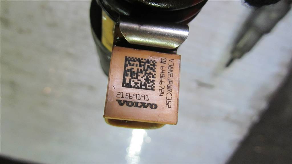 Форсунка дизельная электрическая для Renault T 21569191