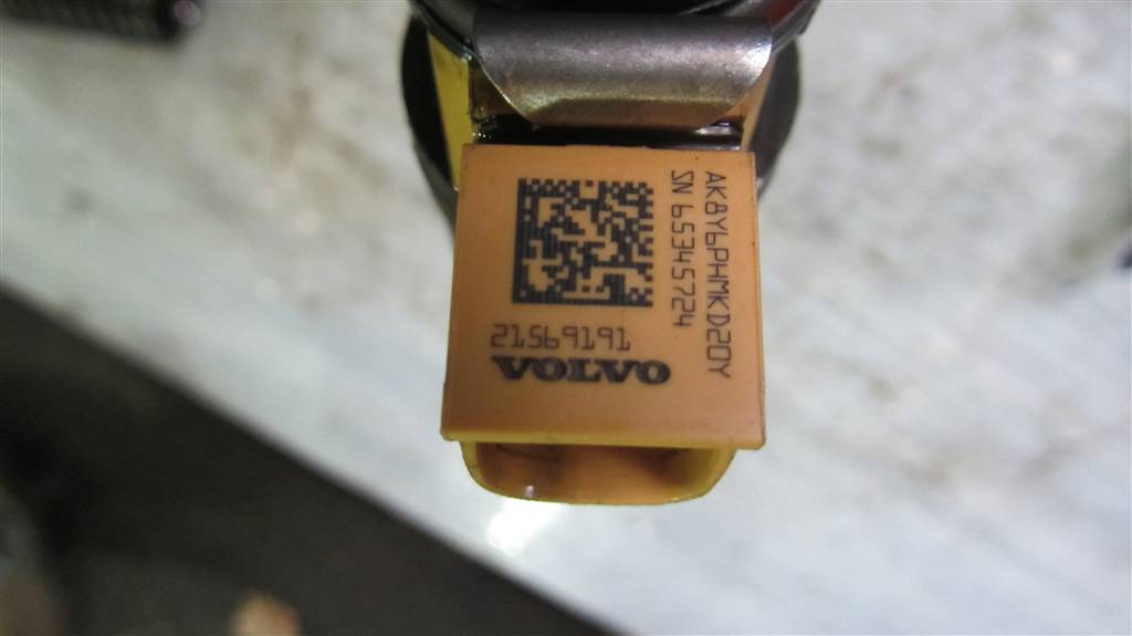 Форсунка дизельная электрическая для Renault T 21569191