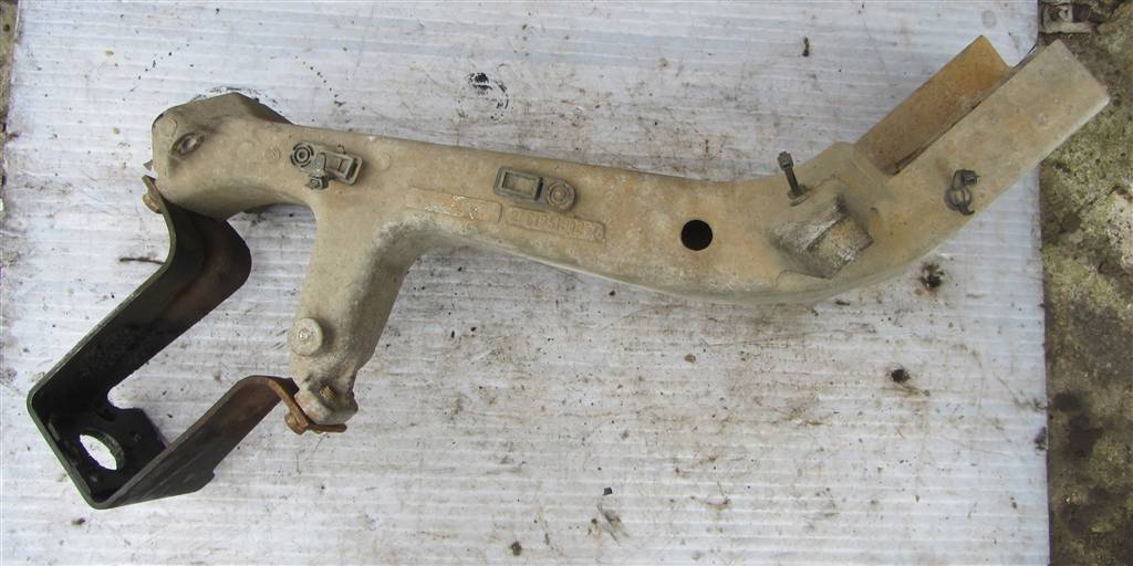 Кронштейн крепления бампера для Renault Premium DXI 7420819613