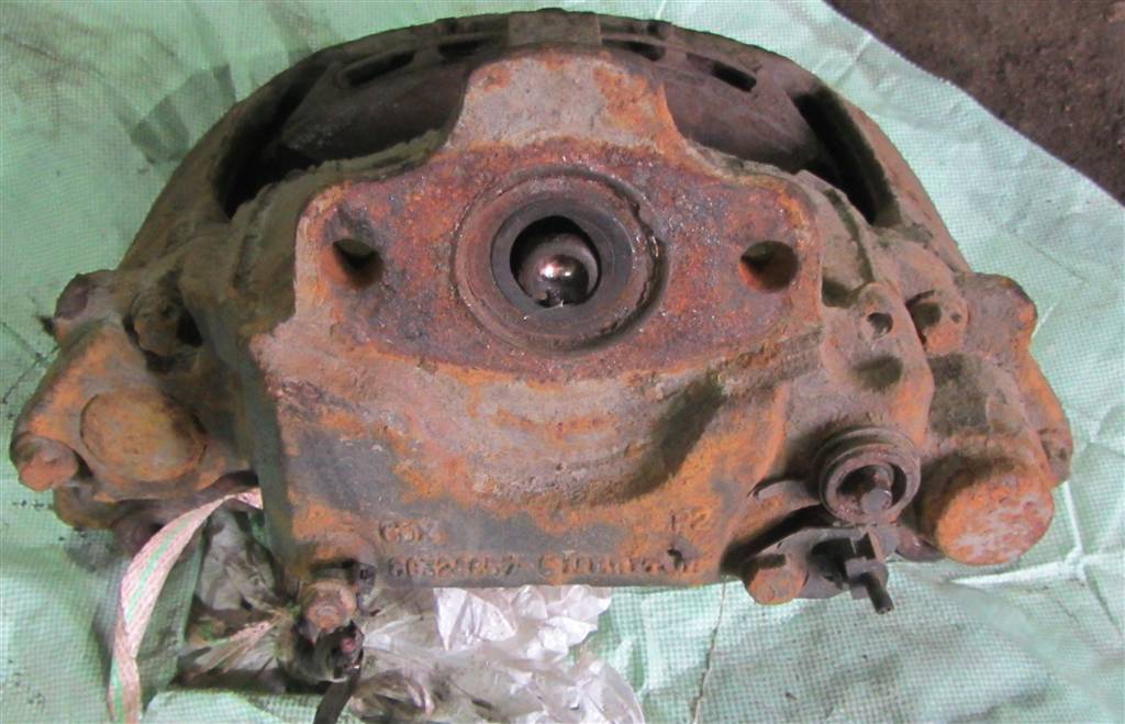 Суппорт передний правый для Renault Premium DXI 5001866985