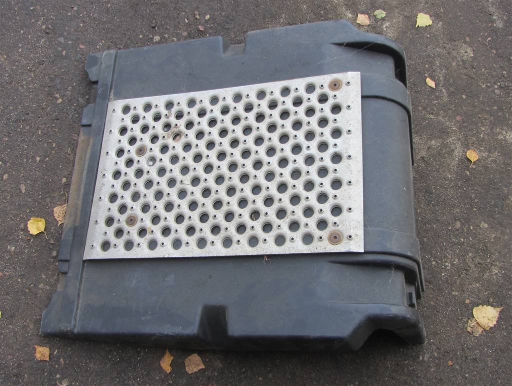 Крышка ящика Акб для Renault Magnum Etech 5010491390