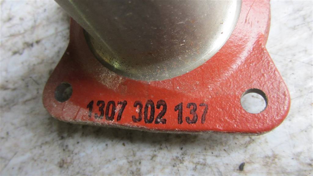 Крышка коробки передач для МАЗ 4370 1307302137