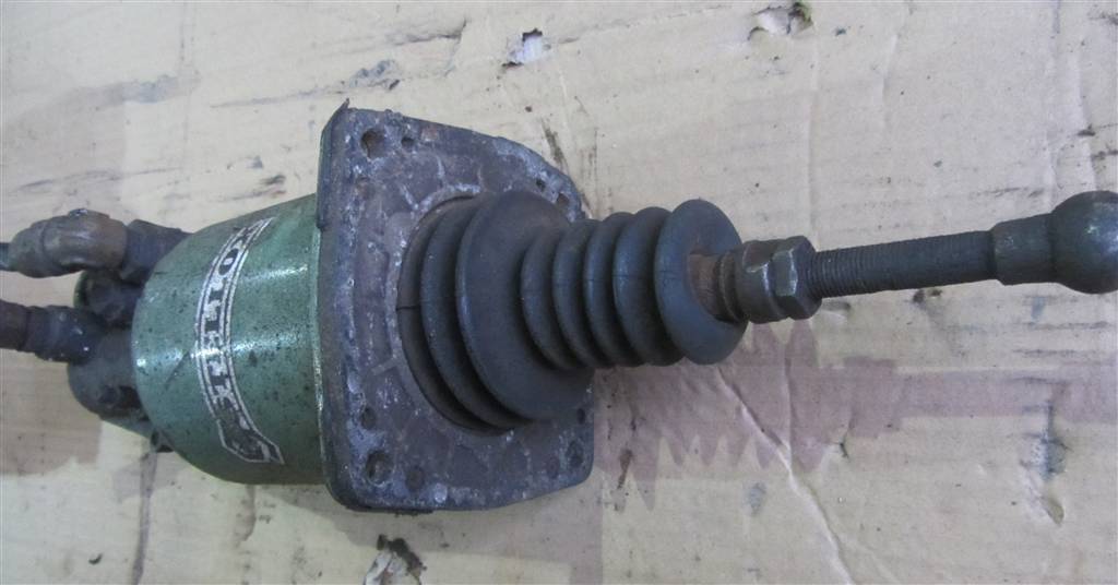 Пневмогидроусилитель сцепления для Iveco EuroTech 83-15028-SX