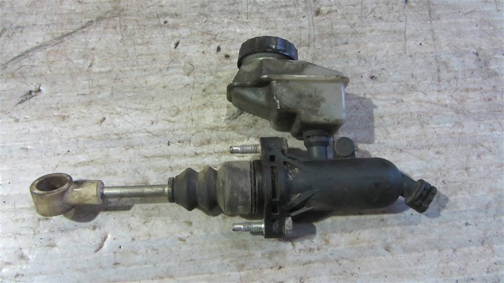 Цилиндр сцепления главный для Volvo FM 20835246