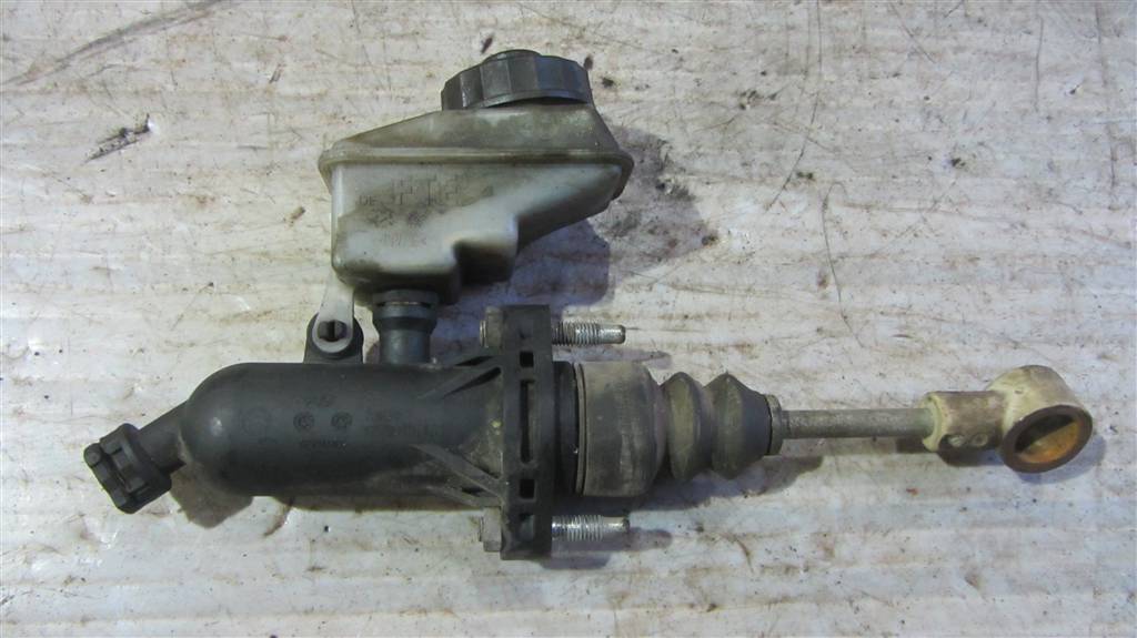 Цилиндр сцепления главный для Volvo FM 20835246