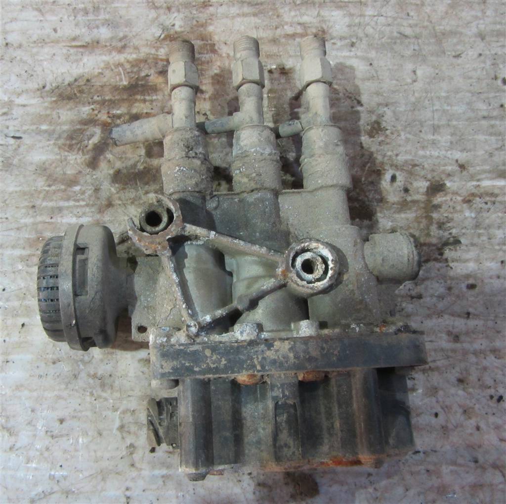 Кран уровня подвески для Renault Premium DXI 4728800010