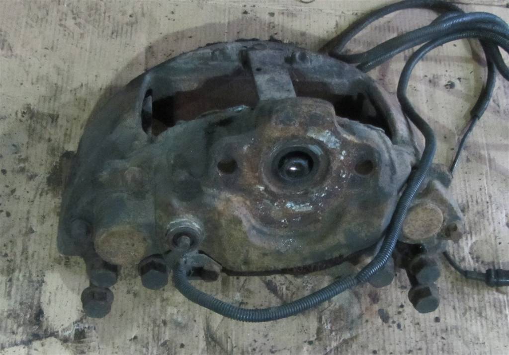 Суппорт передний левый для Renault Premium DXI 5001866508