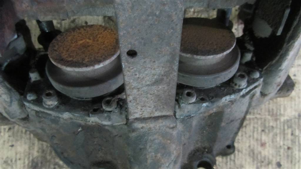 Суппорт передний правый для Renault Premium DXI 5001866985