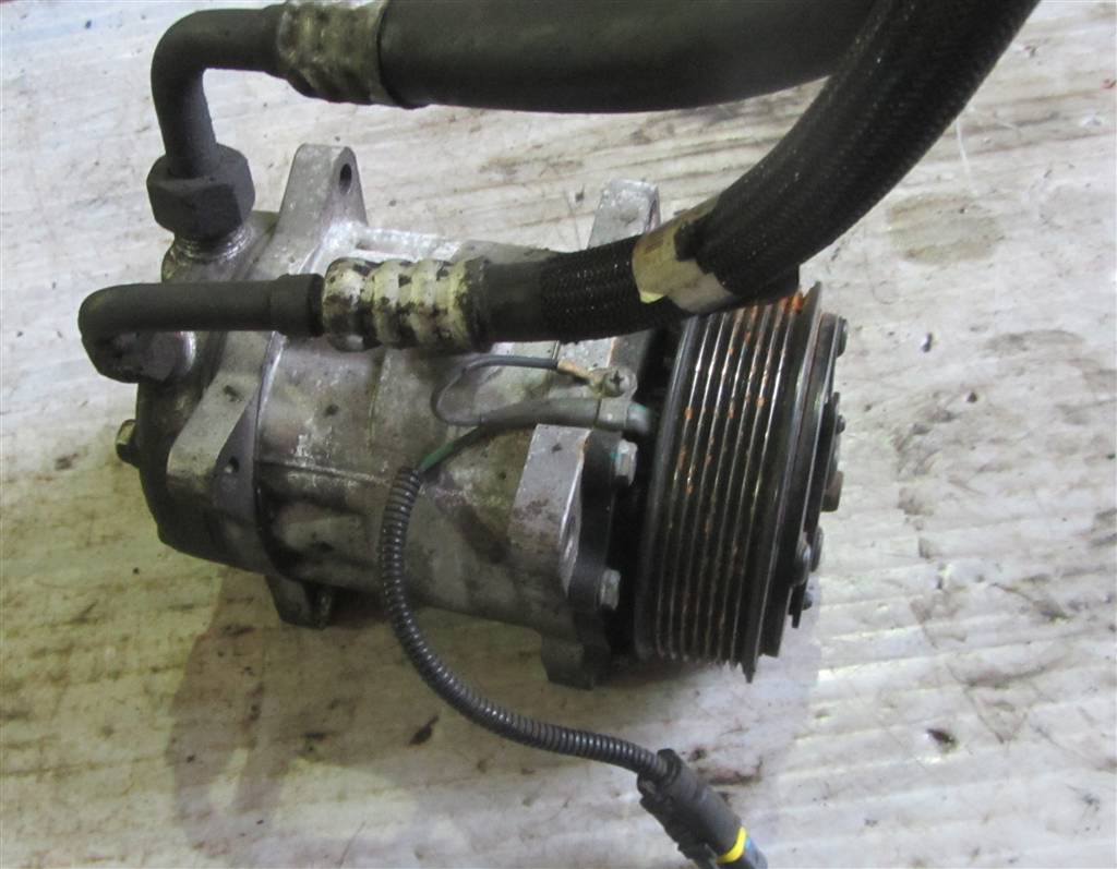 Компрессор кондиционера для MAN TGX 72440548