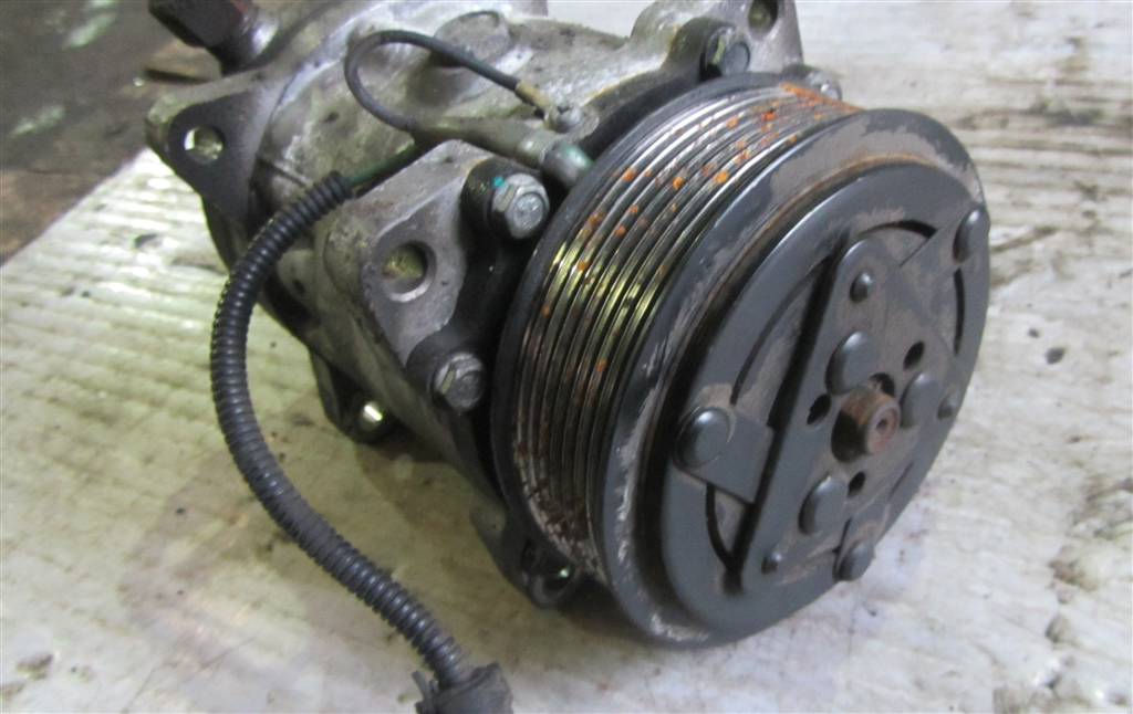 Компрессор кондиционера для MAN TGX 72440548