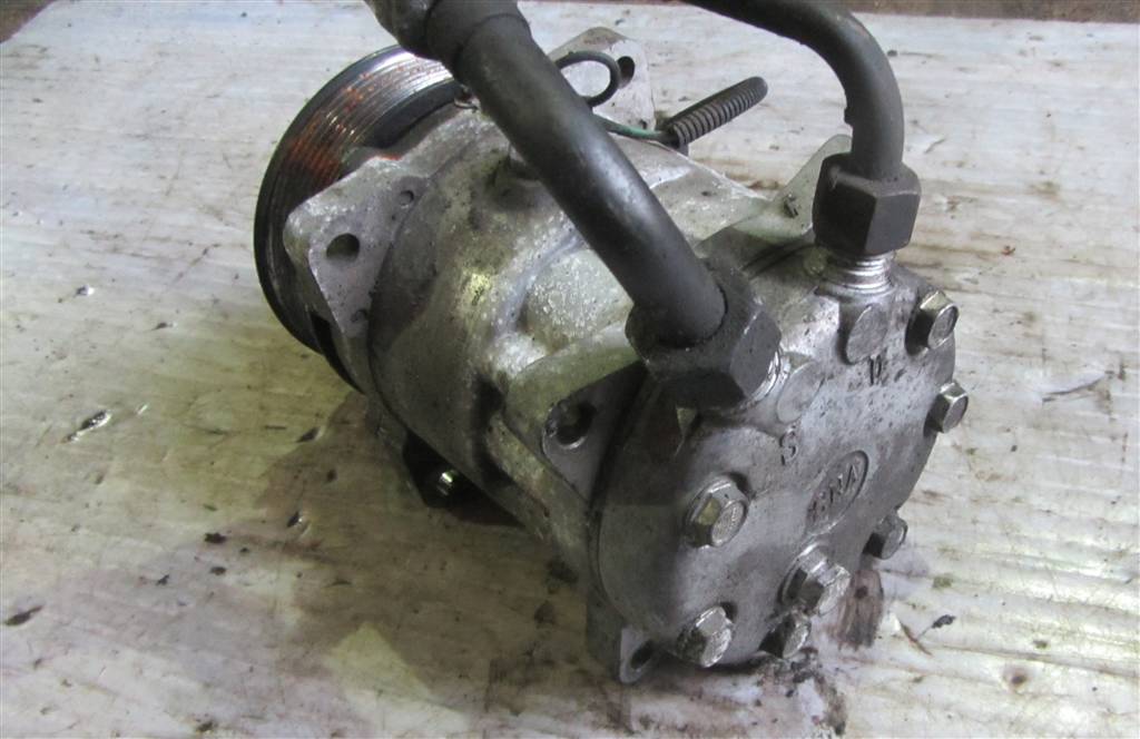 Компрессор кондиционера для MAN TGX 72440548